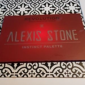 Revolution Alexis Stone Instinct palette